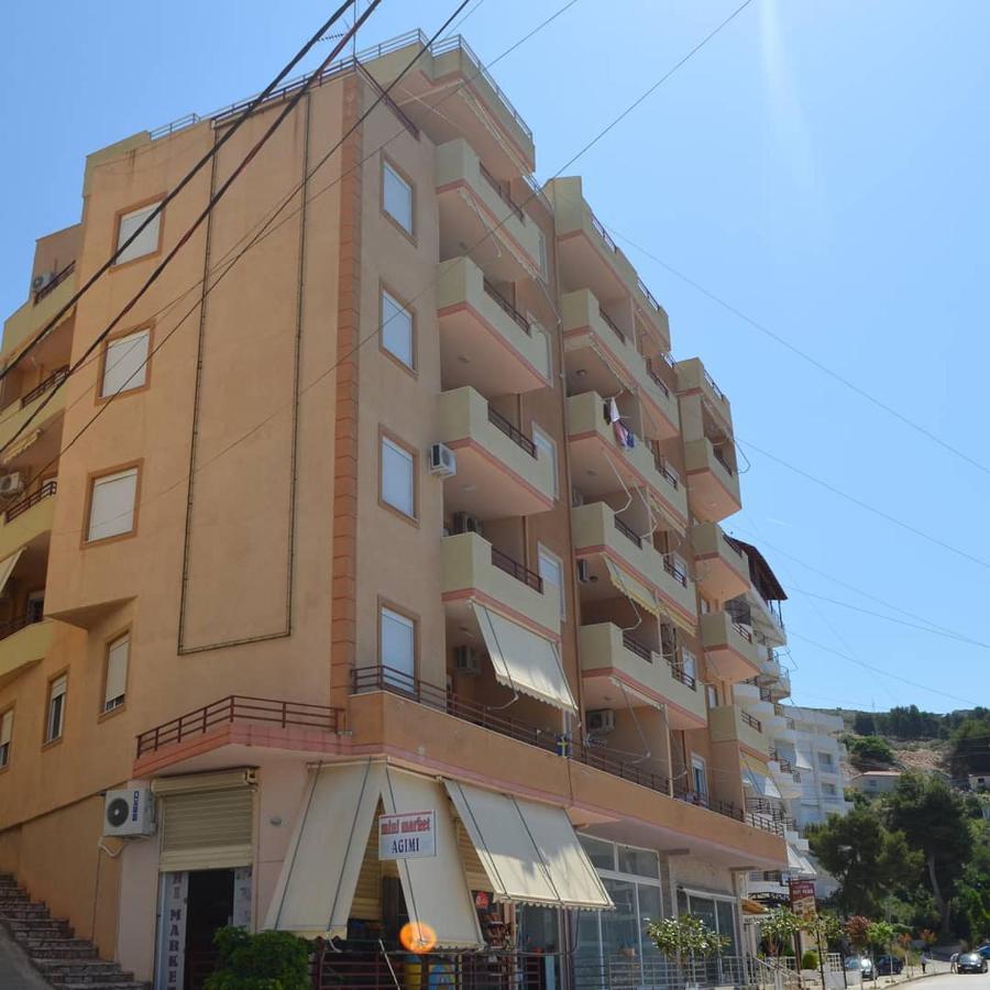 Klajdi Apartaments Sarandë 外观 照片