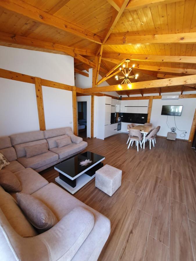Klajdi Apartaments Sarandë 外观 照片