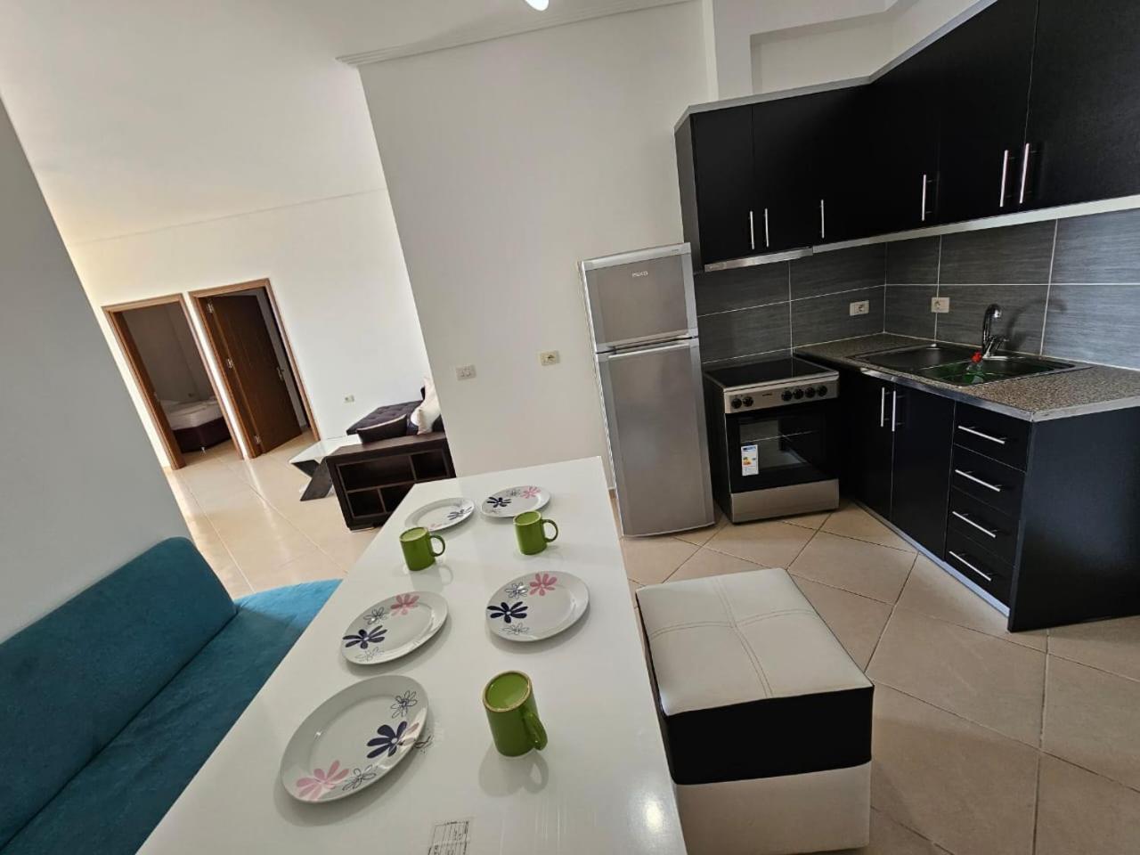 Klajdi Apartaments Sarandë 外观 照片