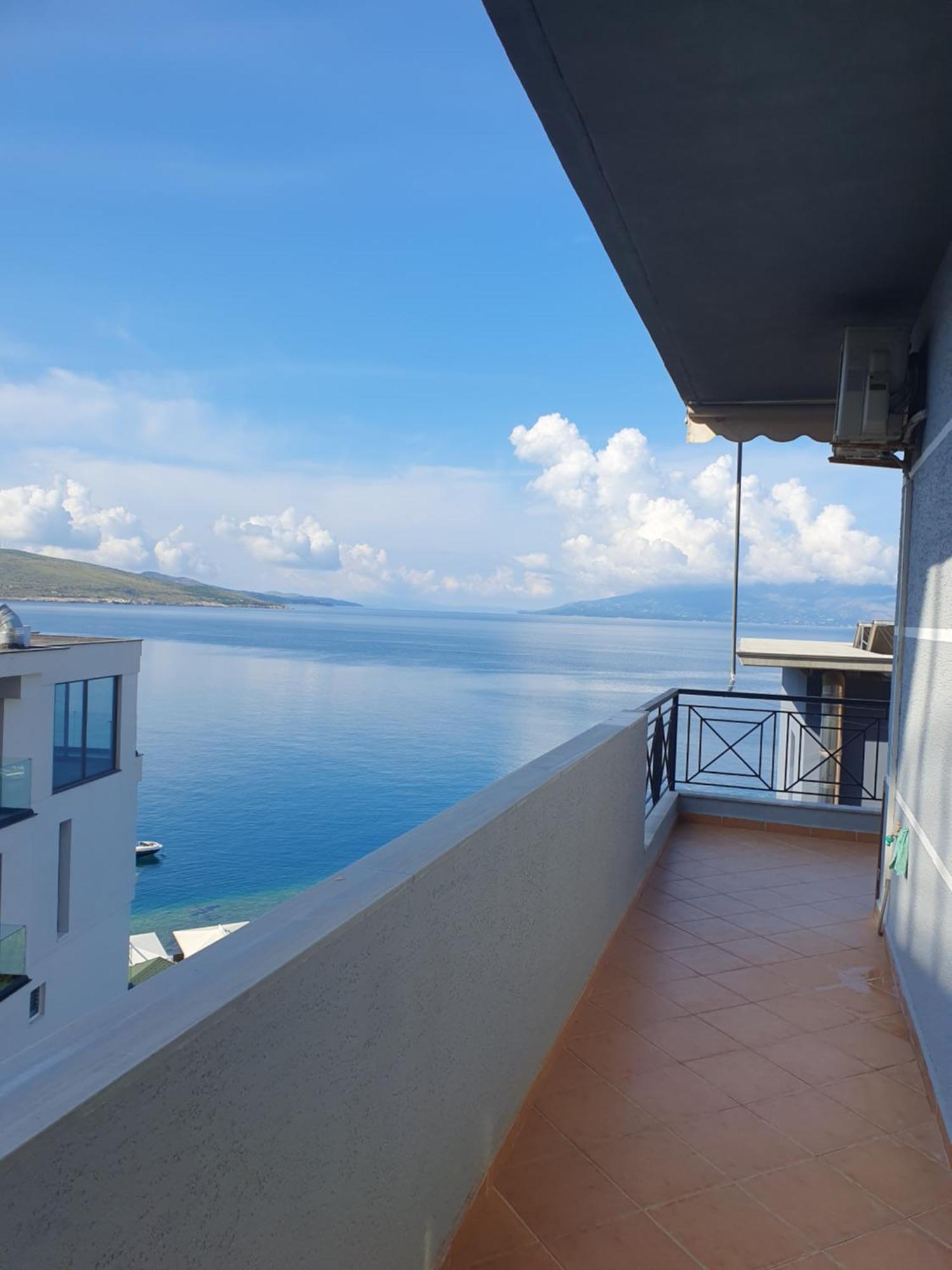 Klajdi Apartaments Sarandë 外观 照片