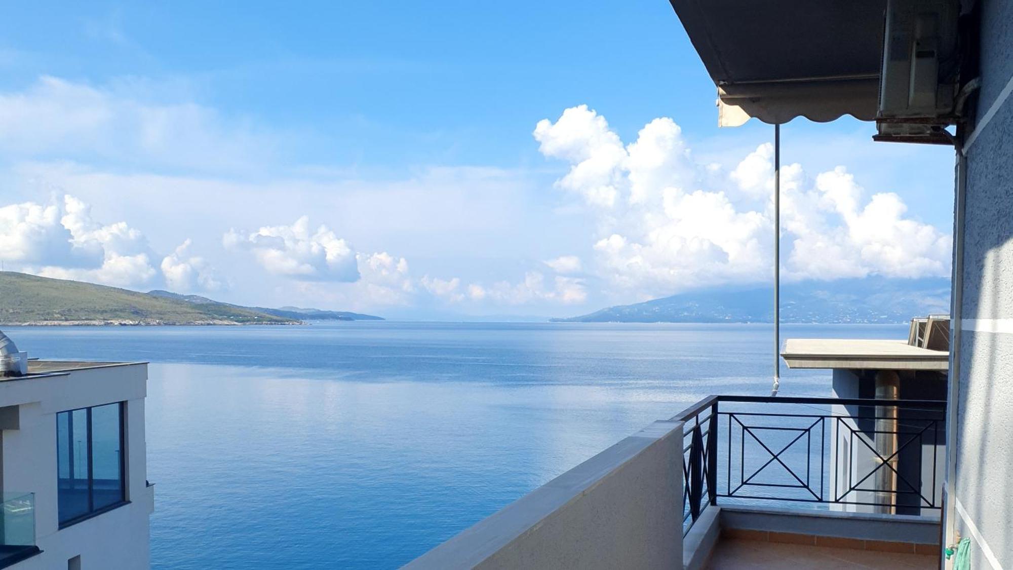 Klajdi Apartaments Sarandë 外观 照片