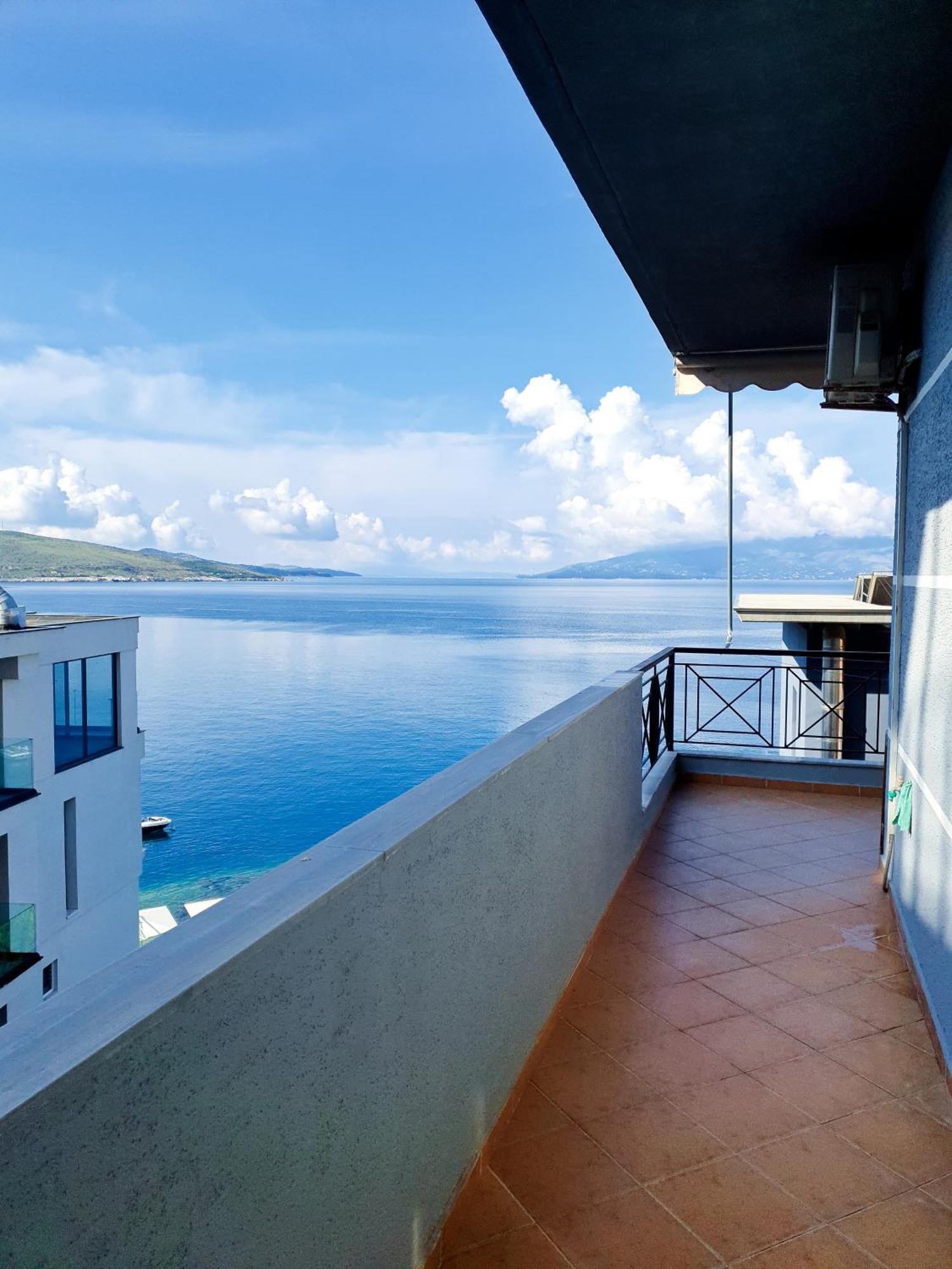 Klajdi Apartaments Sarandë 外观 照片