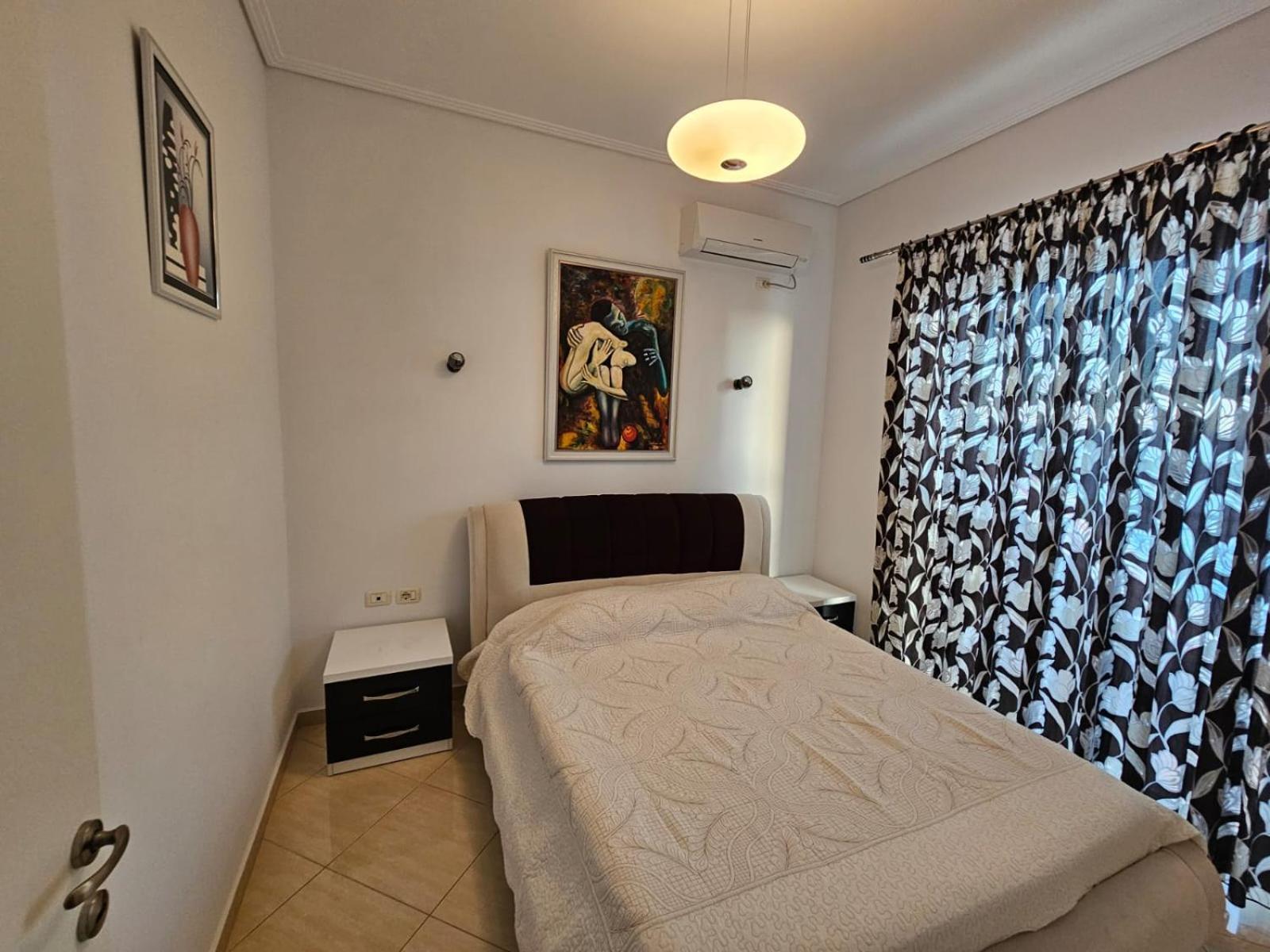 Klajdi Apartaments Sarandë 外观 照片